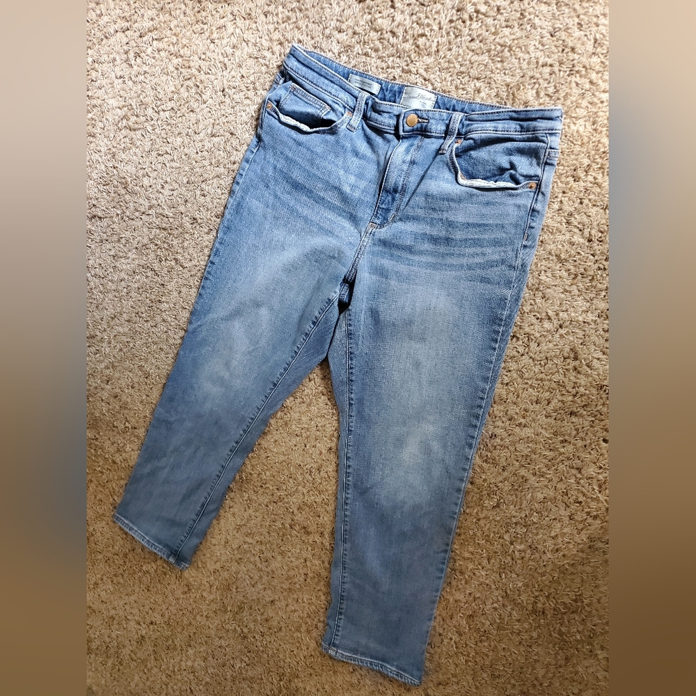 Universal Threads Boyfriend Type Jeans
